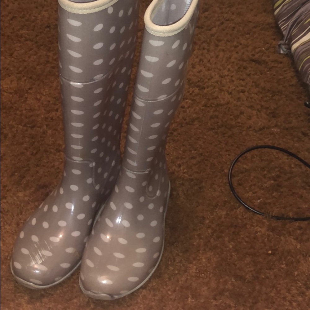 Rain boots